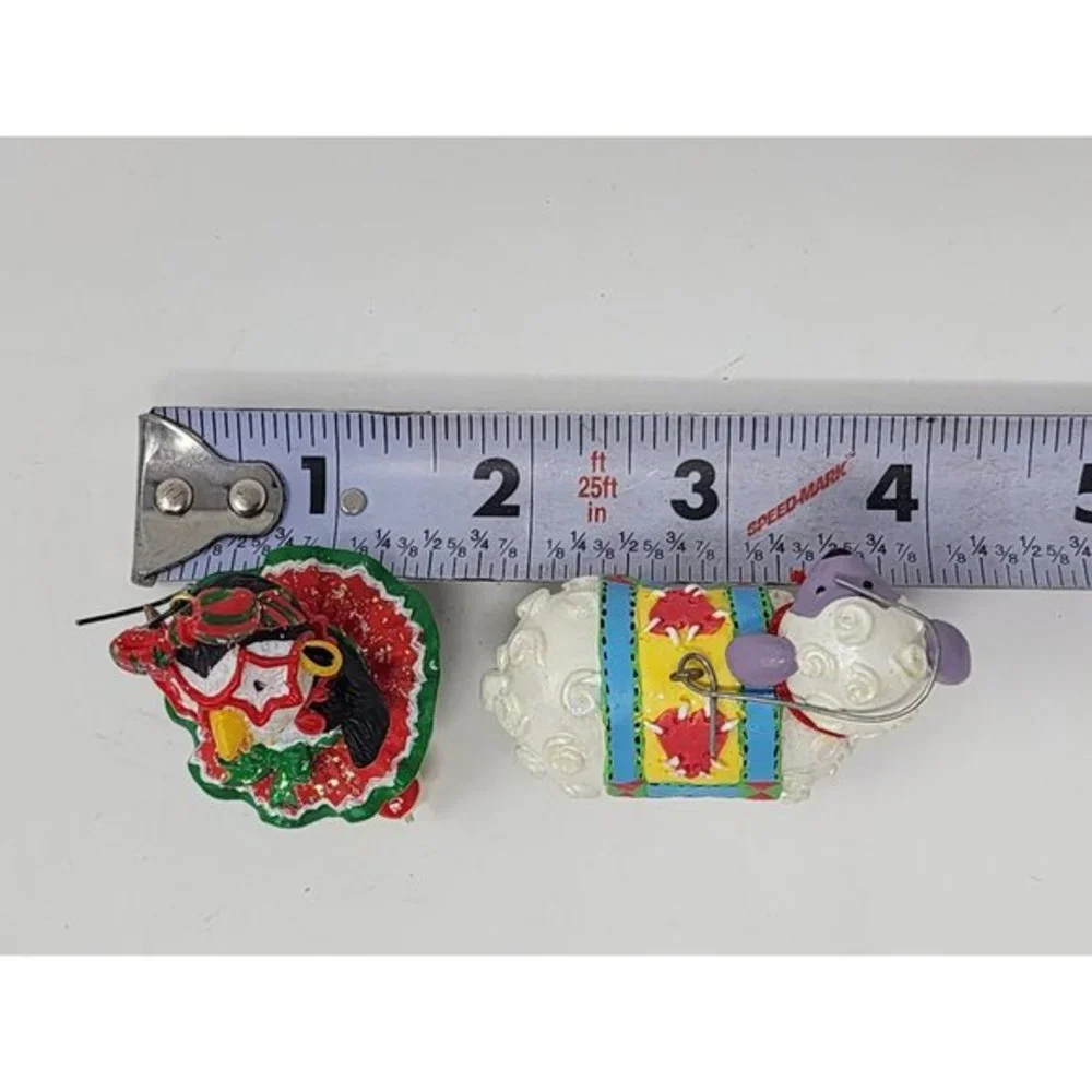 2‎ Carlton Cards Christmas Ornaments 1999 Patty Penguin And Lambie Pie